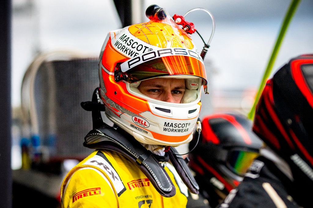 Bastian Buus sluttede top-seks i brutalt Bathurst-drama
(Foto: Absolute Racing)